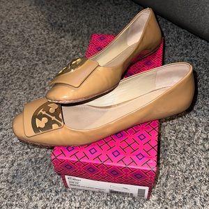 Tory Burch Sand color flats with gold logo